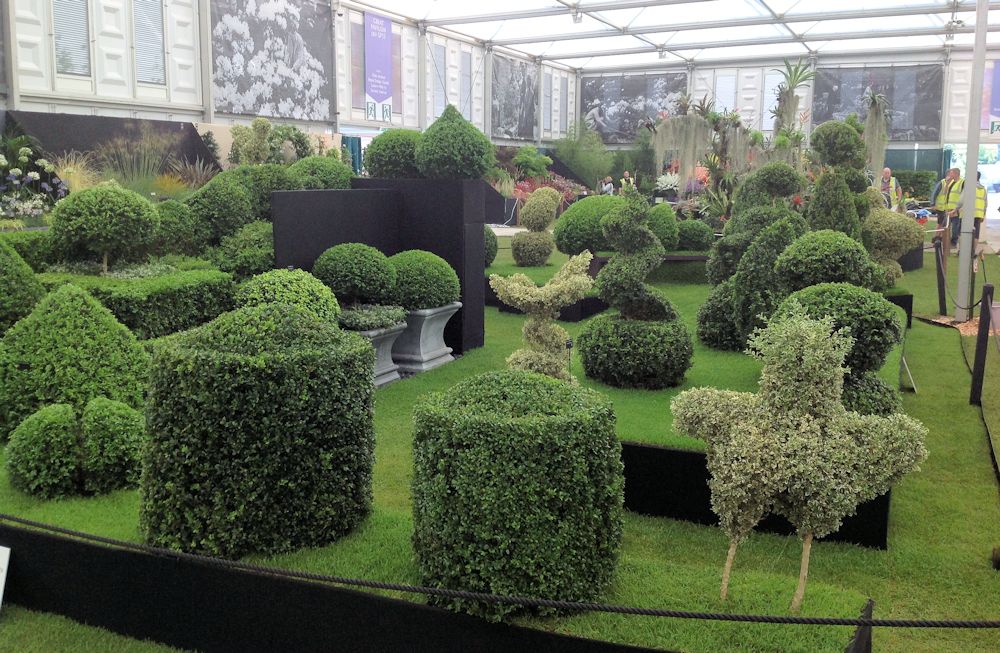 The Stars at Topiary Arts Chelsea Display – UPDATE 2